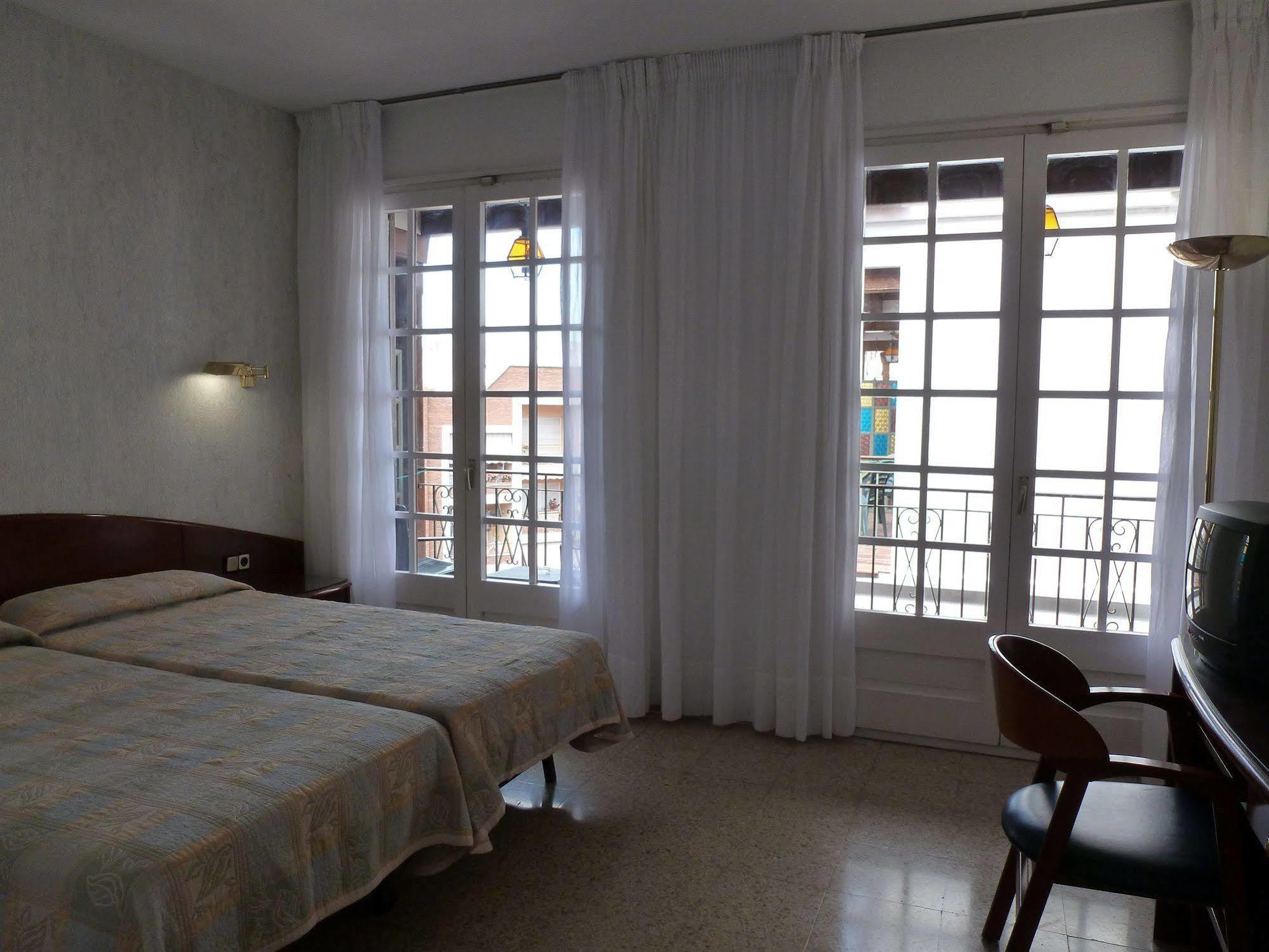 Hotel La Carolina Lloret de Mar Luaran gambar